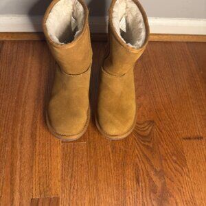 Koolaburra by Ugg Girls sz 4/ Womens sz 6